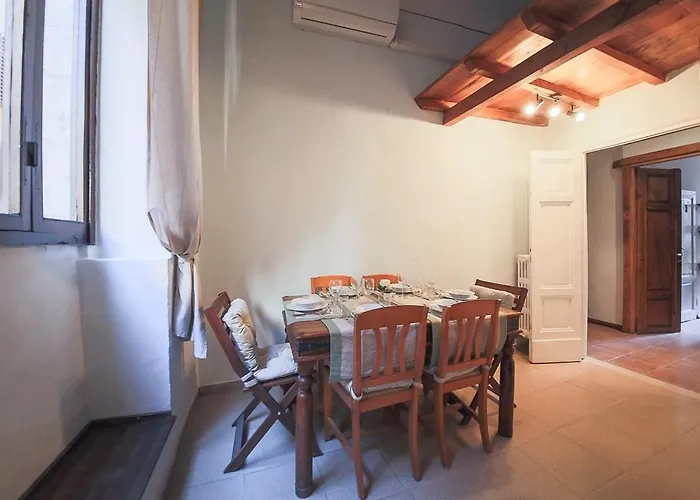 Watch The Wake Light Filled Medieval Palace 아파트 *